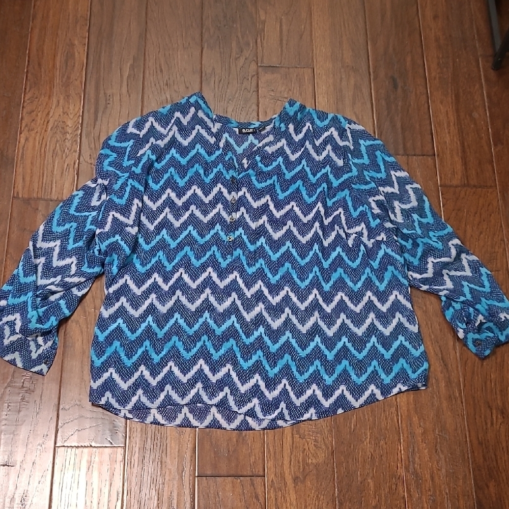 a.n.a Navy Blue, Teal & White Chevron Print Semi-Sheer Blouse size 4X